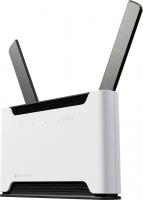 Роутер беспроводной MikroTik Chateau LTE18 ax (S53UG+5HAXD2HAXD-TC&EG18-EA) AX1800 100/1000/2500BASE-T/3G/4G/5G cat.18 белый